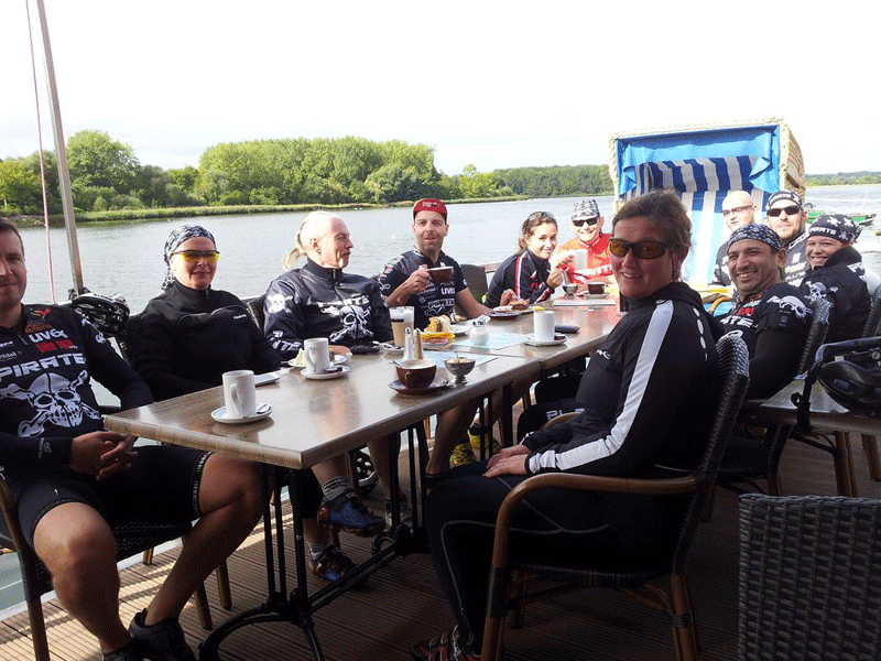 pirate13hakan1pause1[1]