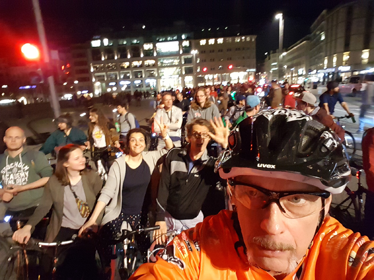 pirate17CriticalMass08